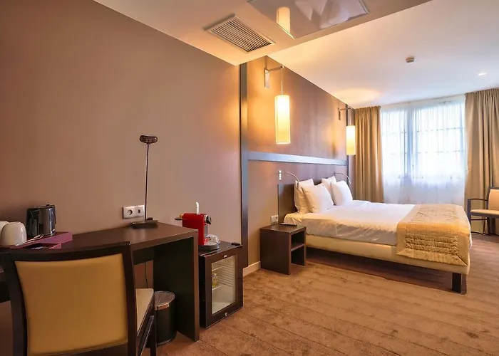 Simon's Boutique Париж