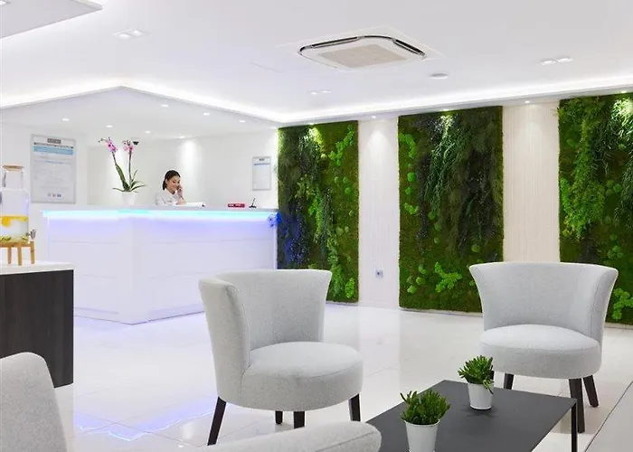 Отель Simon's Boutique 3*