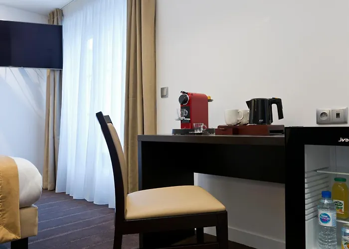 Simon's Boutique Hotel 3*