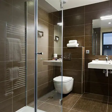 Simon's Boutique Hotell 3*