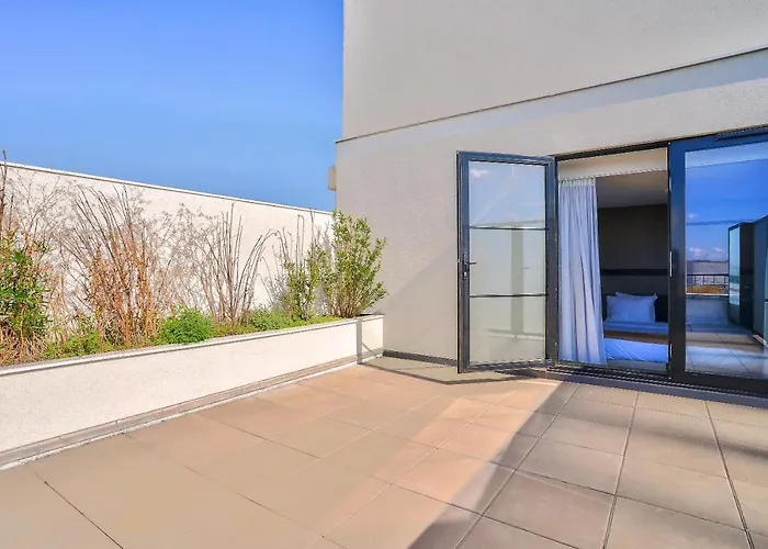 Simon's Boutique Hotel 3*